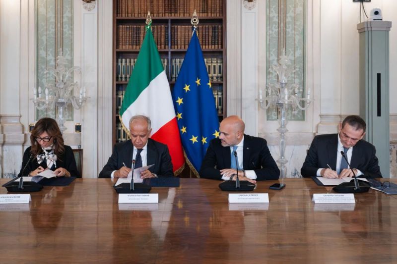 Firma del protocollo di collaborazione al Viminale